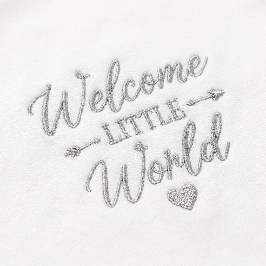 8 Piece Winter Starter Set Welcome To The World Embroidery Silver — Embroidery and design close-up