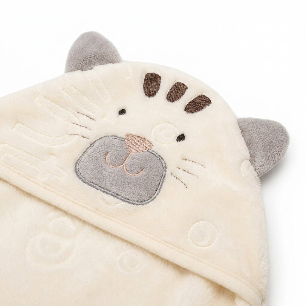 Winter Fur Hooded Wrapping Sheet Cute Cat Design Cream — Embroidery and design close-up