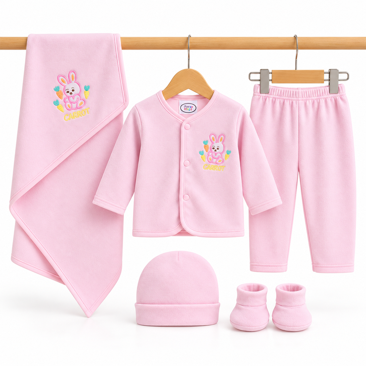 Winter Polar 5 Piece Set – Bunny Carrot Embroidery Pink — Complete set