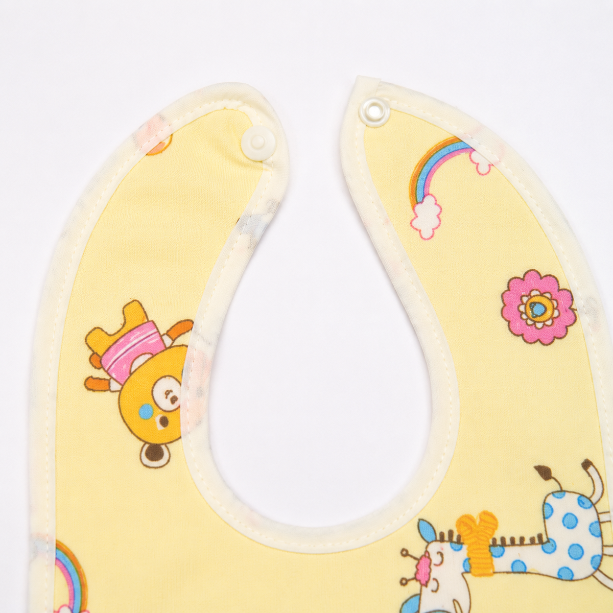 BABY PLASTIC BIB BUTTON GIRAFFE YELLOW