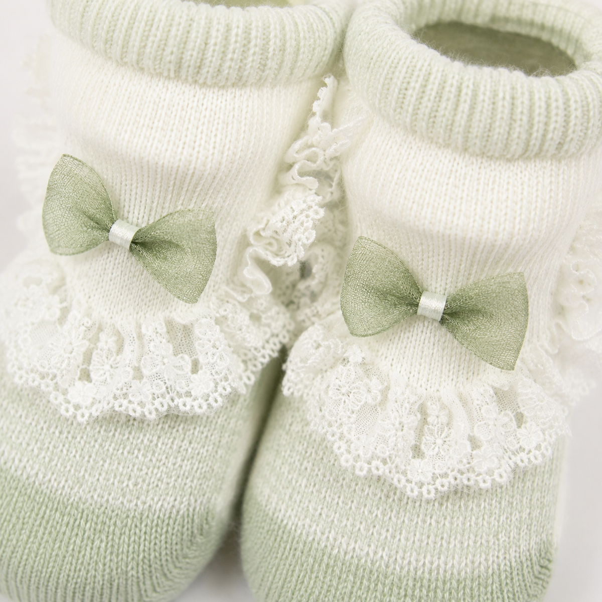 BABY BOOTIES FANCY LIGHT GREEN