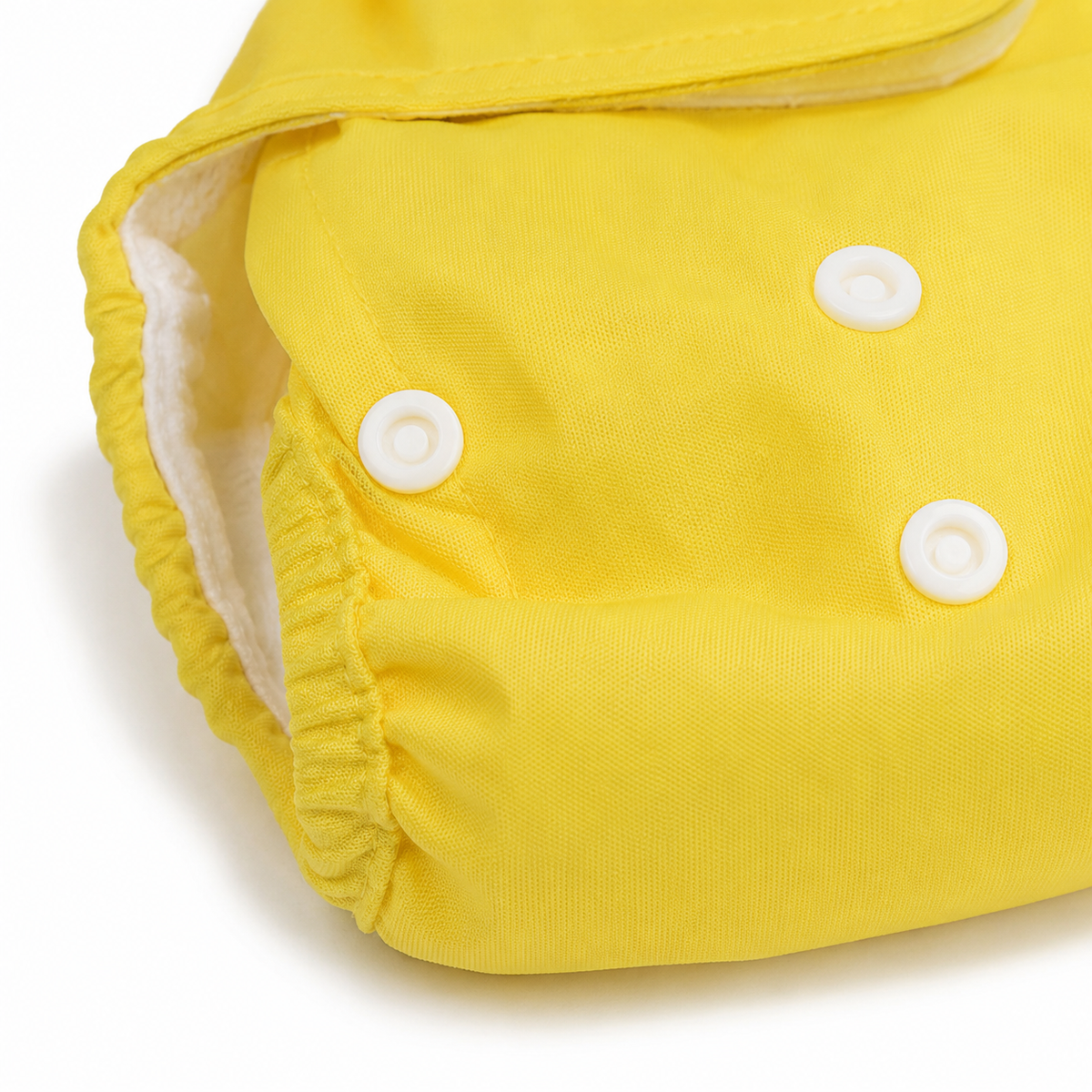 BABY DIAPER BUTTON YELLOW
