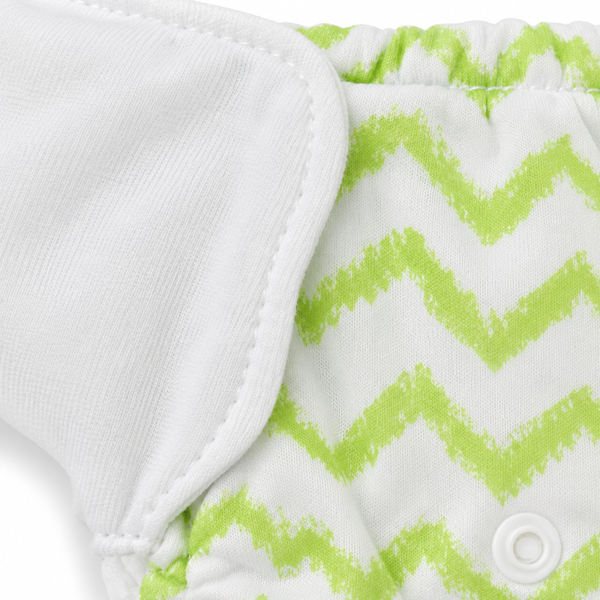 BABY DIAPER BUTTON PRINTED LIGHT GREEN