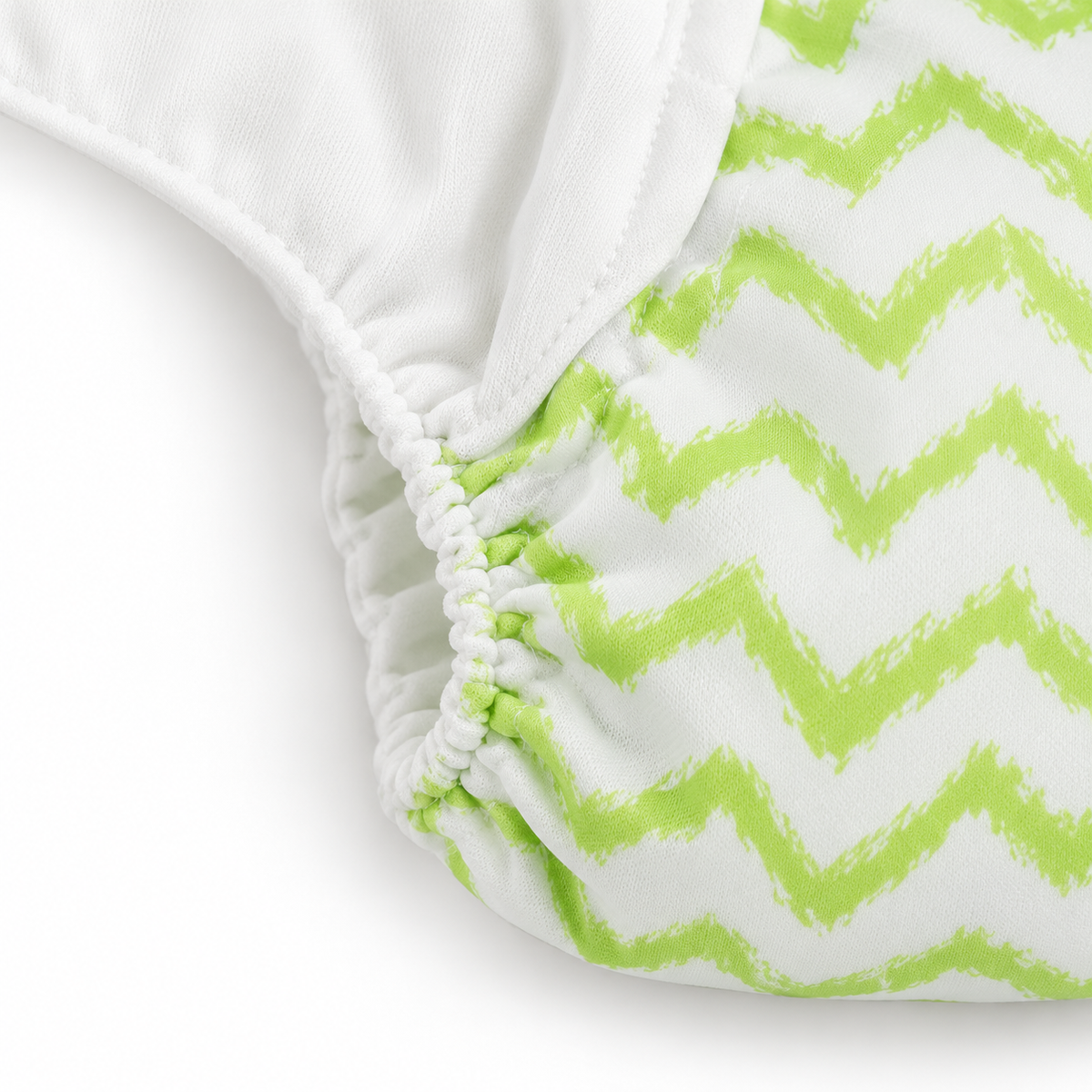 BABY DIAPER BUTTON PRINTED LIGHT GREEN