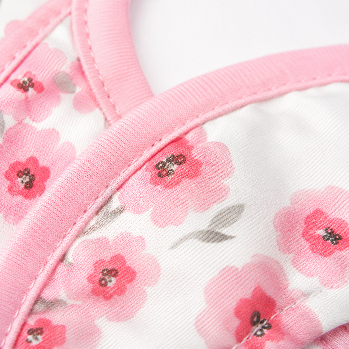 PACK OF 2 WATERPROOF BABY BIBS PEARL NECKLACE & FLORAL PRINT WITH CRUMB CATCHER POCKET