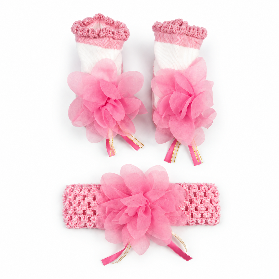 You said CUTE BABY GIFT SET HEADBAND AND BOOTIES BABY PINK FLOWER BUNCH