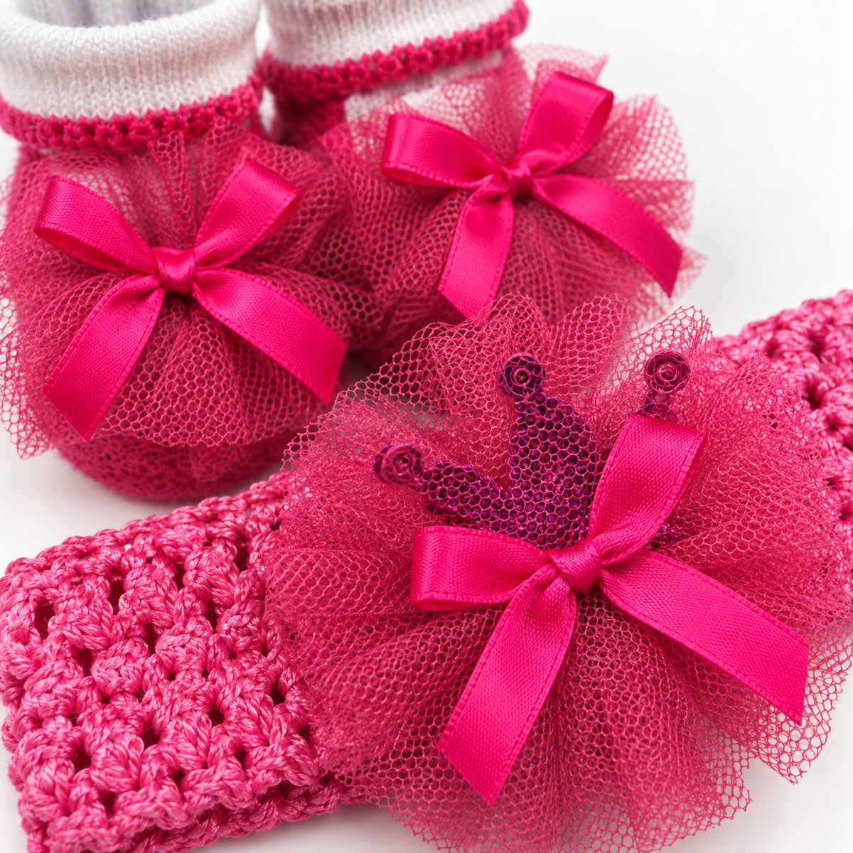 CUTE BABY GIFT SET HEADBAND AND BOOTIES PINK CROWN DESIGN