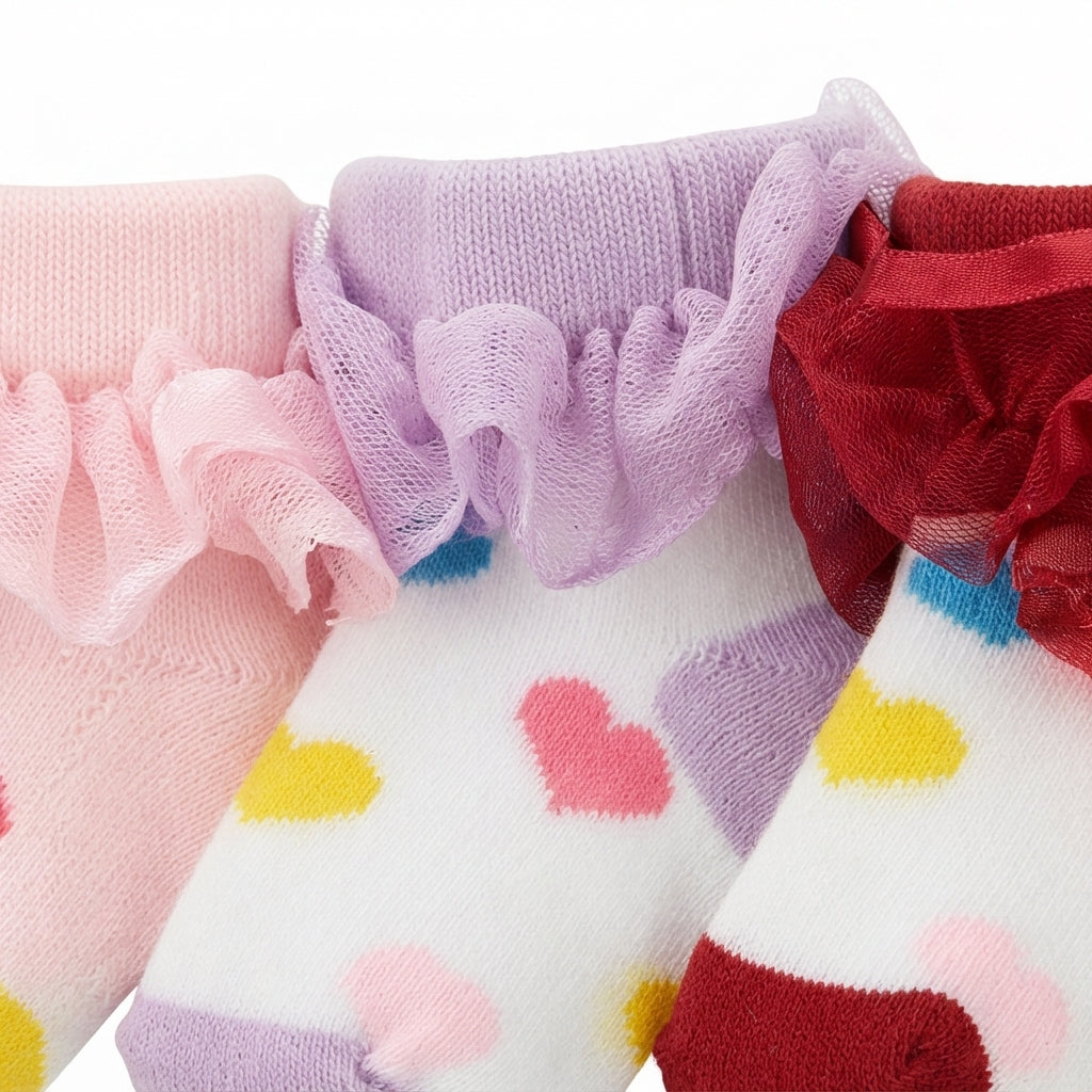 CARTERS IMPORTED 3 PIECE BABY GIRLS RUFFLE SOCKS HEART PATTERN SIZE 12M