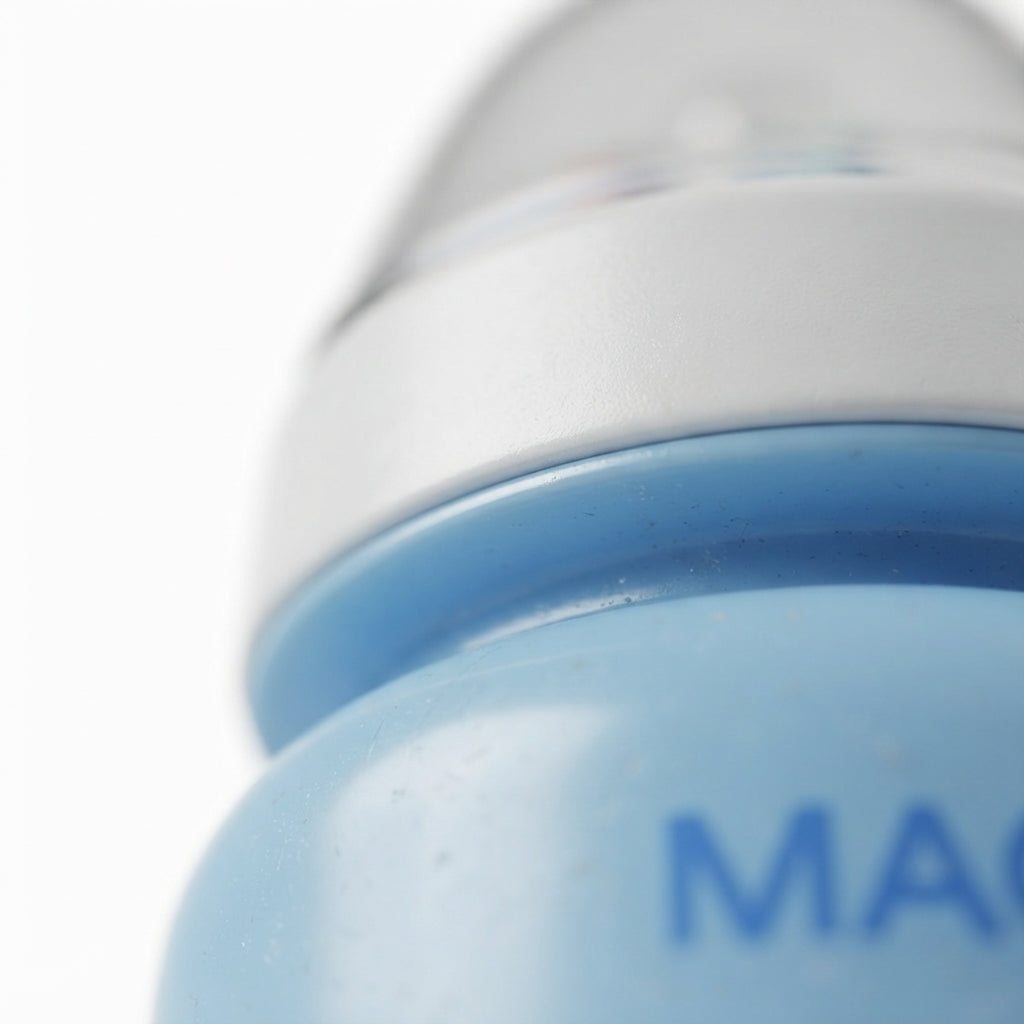 BABY FEEDING BOTTLE RATTLE CAP BLUE MAQ
