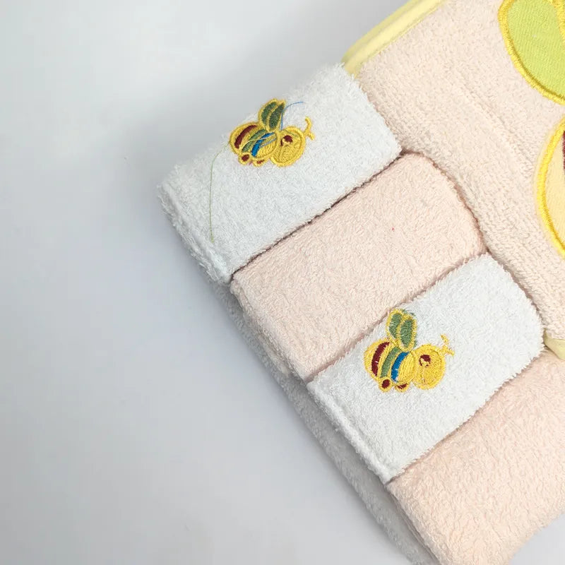 BABY BATH TOWEL+4PCS FACETOWEL BEE BABY PINK - image 3