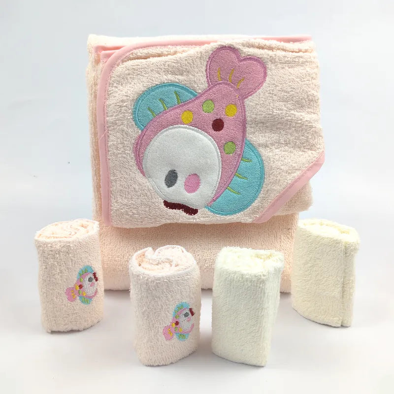 BABY BATH TOWEL+4PCS FACETOWEL FISH PINK - image 2