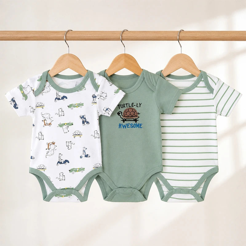 Green half-sleeve cotton baby bodysuits with turtle print, pack of 3