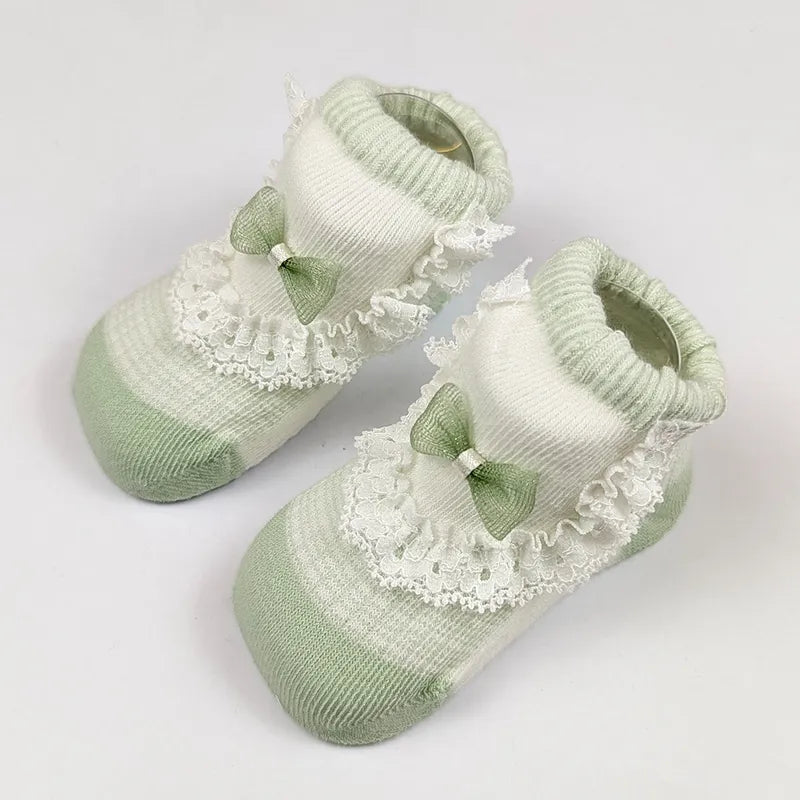 BABY BOOTIES FANCY LIGHT GREEN