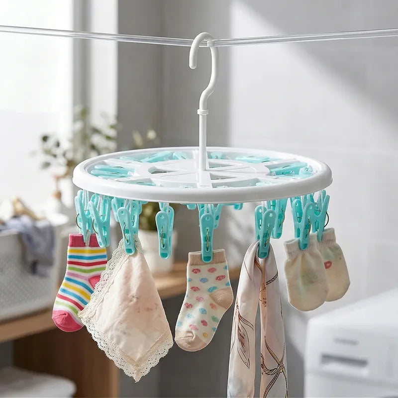 BABY CLOTHES PLASTIC HANGER ROUND GREEN