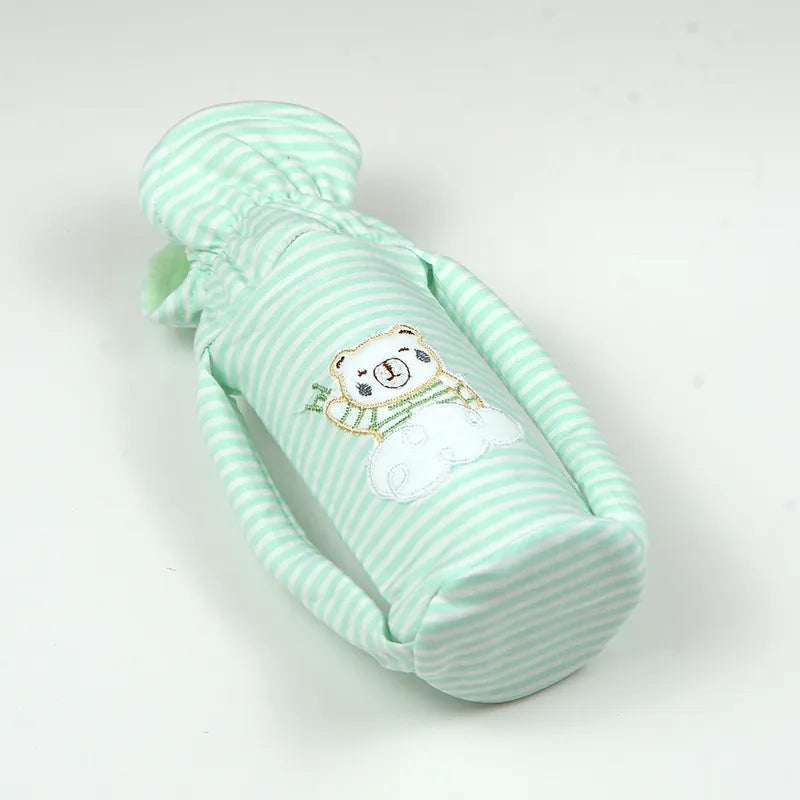 BABY FEEDER COVER BEAR GREEN – LITTLE HOME - image 2