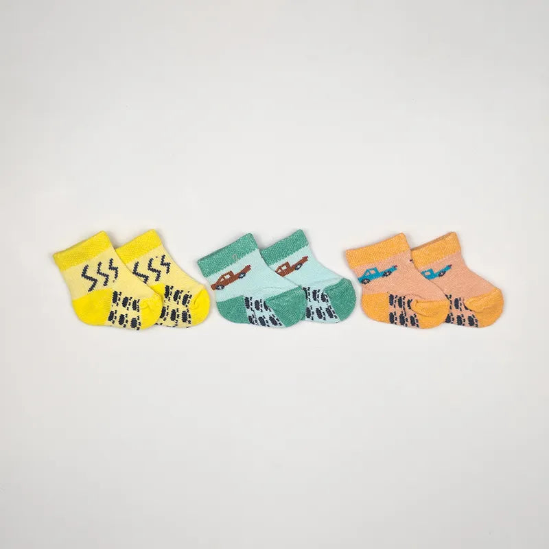 BABY SOCKS FANCY 3PCS PACK TRUCK PRINT CHUBESTER`S - image 2