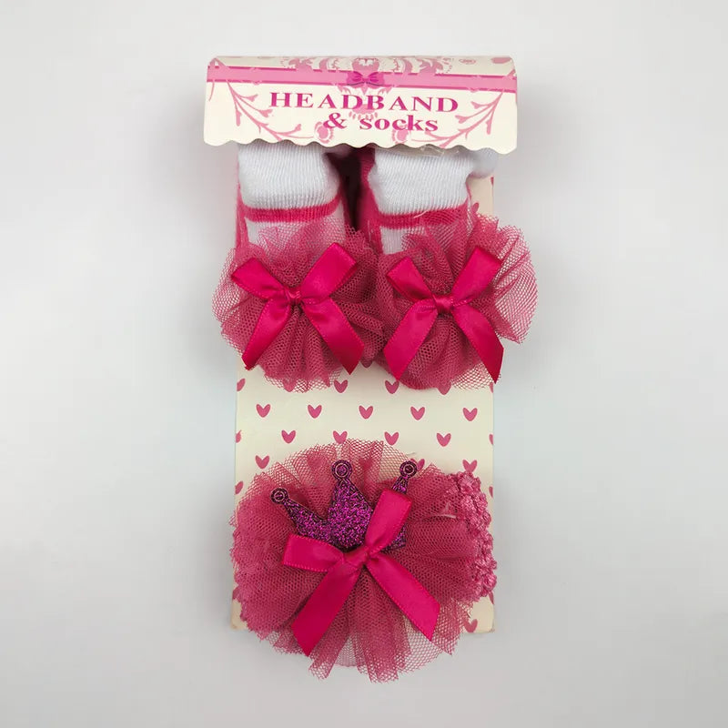 CUTE BABY GIFT SET HEADBAND AND BOOTIES PINK CROWN DESIGN - image 2
