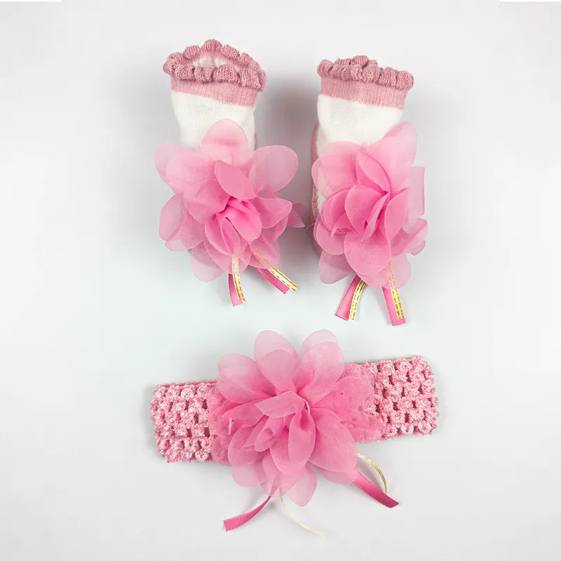 You said CUTE BABY GIFT SET HEADBAND AND BOOTIES BABY PINK FLOWER BUNCH