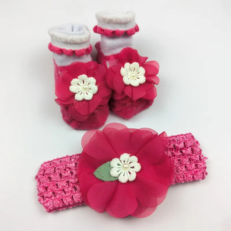 CUTE BABY GIFT SET HEADBAND AND BOOTIES PINK FLOWER BUNCH