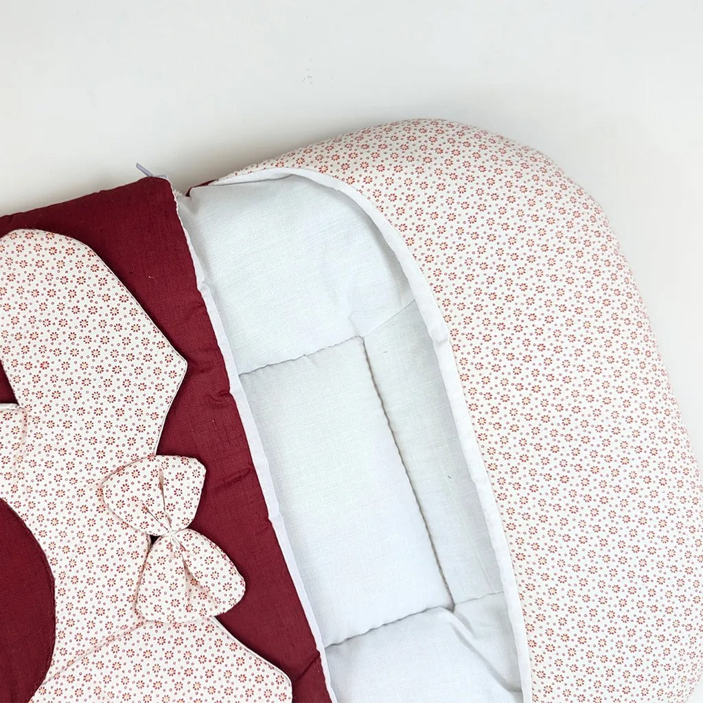 Baby Carry Nest, Red T-Shirt Appliqué – Kidzo – additional product view 2 of 2