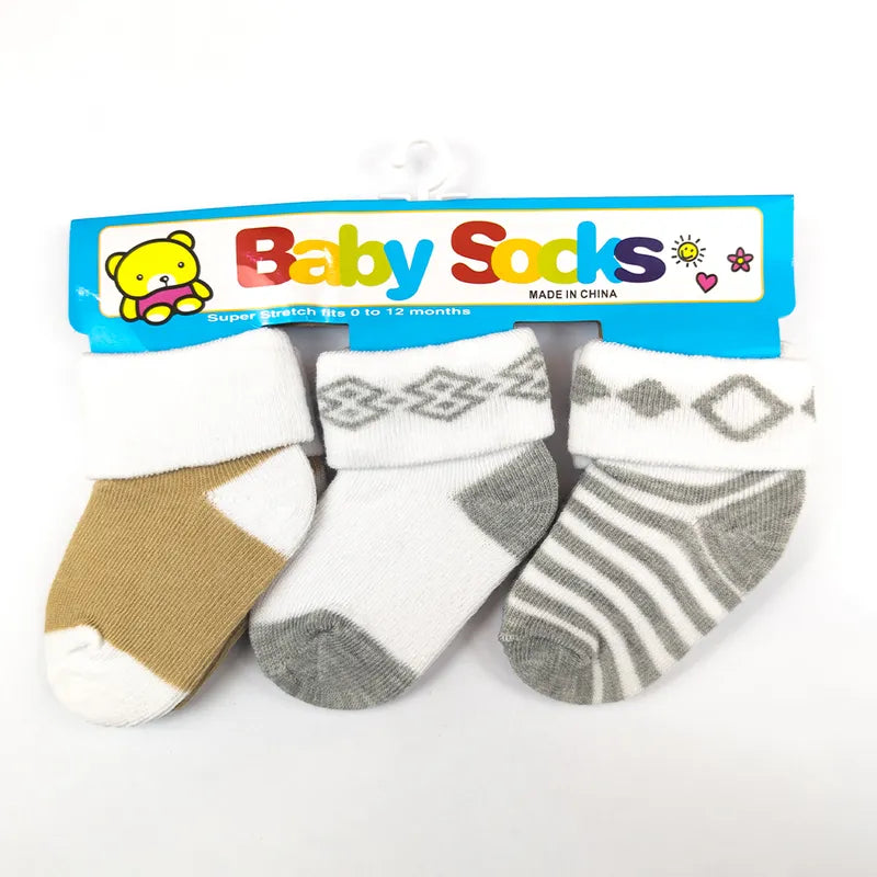 PACK OF 3 COTTON SOCKS-STRIPED, DIAMOND GEOMETRIC & SOLID BLOCK PRINTED (0-12M)